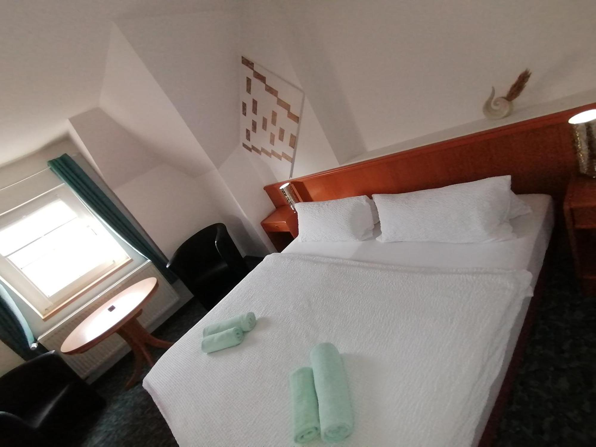 Domstadt Apartments Мерзебург Экстерьер фото