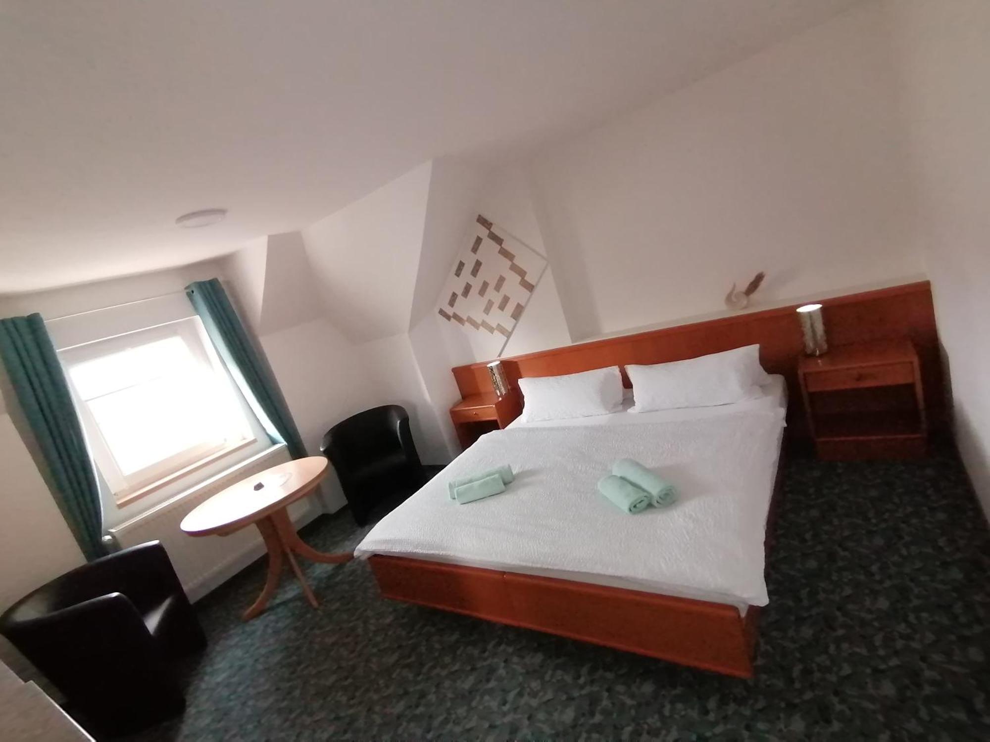 Domstadt Apartments Мерзебург Экстерьер фото